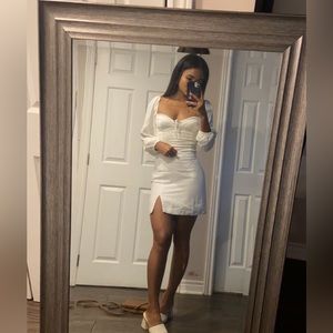 BNWOT Aritizia Wilfred Tatiana Skirt size 2